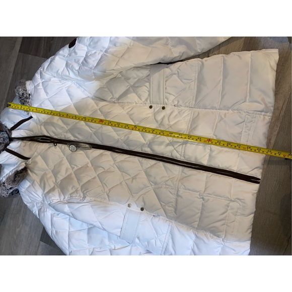 Larry Levine NWT (w/D) White Puffer Faux Fur Hooded Coat, Size XL, MSRP $200 - Picture 8 of 12